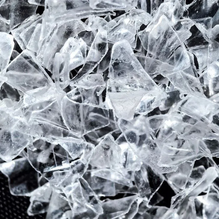 Läbipaistvad PET-helbed